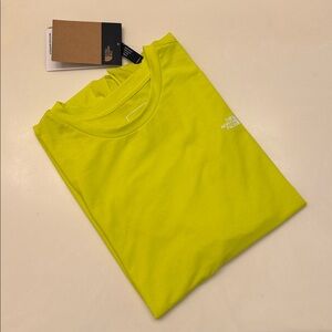 The North Face Men's Adventure Short Sleeve Tee Shirt